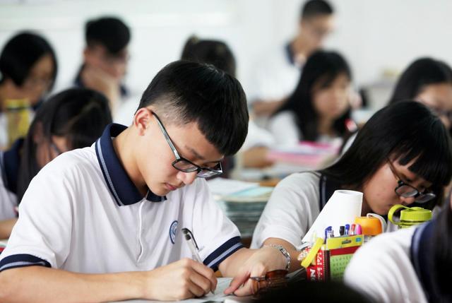 职高和高职有何区别,高职和职高区别