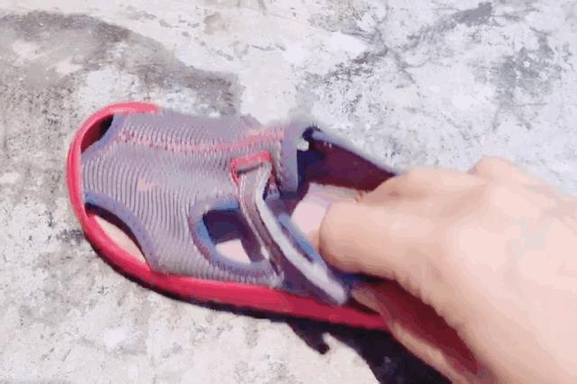 小孩穿多了凉鞋对身体的伤害,小孩子穿凉鞋会有什么影响