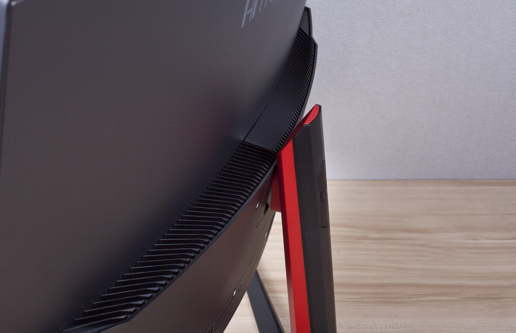 网咖老板推荐，HKCG32Pro到手还行