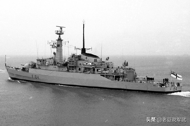 现代战舰主动防空武器,现代战舰能攻击水面目标的自卫炮