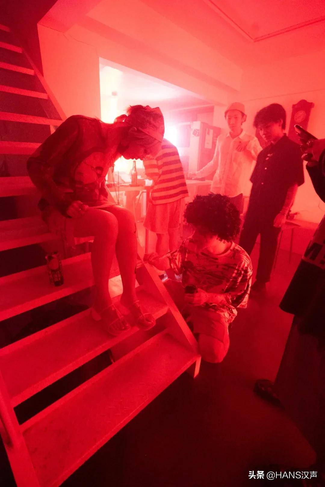 你好亚~90后中年人打入武汉最酷青年圈