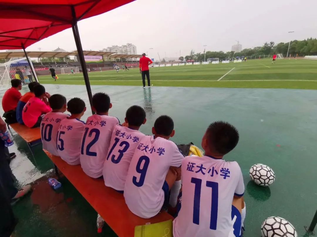 海门校园足球代表队在2020年南通市青少年校园足球联赛中获佳绩