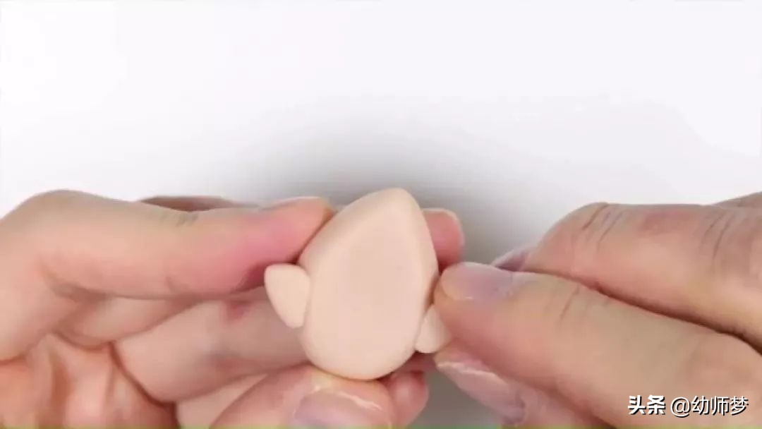 幼儿园手工制品花篮创意环创,幼儿园废旧瓶子手工制作环创