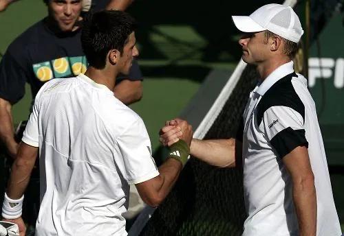 那些战胜自己的运动员,那些年在温网击败费德勒的球员们