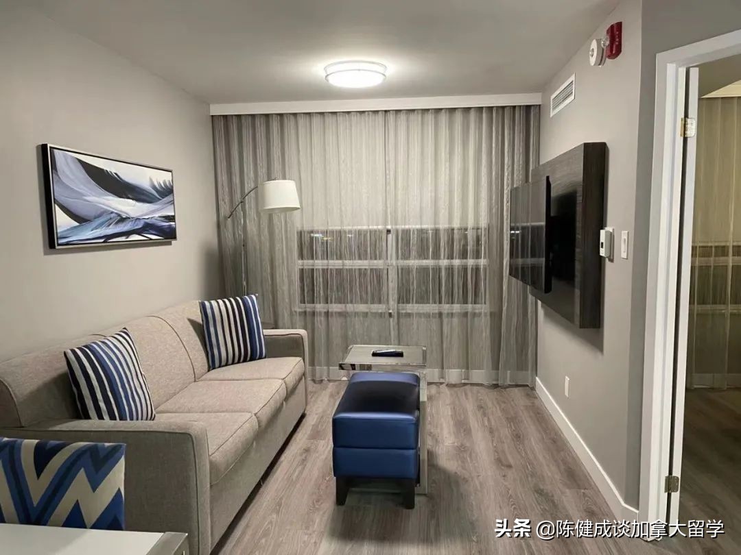 从哪里飞往加拿大需要在香港转机,现在中国去加拿大的航班