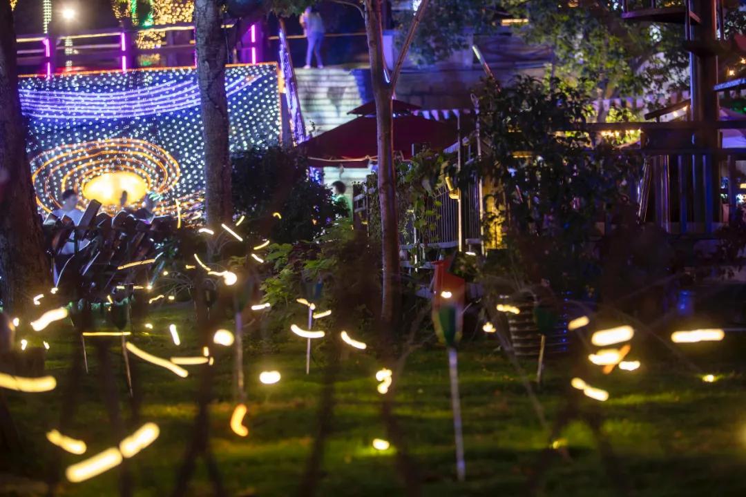 穿汉服赏花灯猜灯谜,苏州周庄古镇汉服
