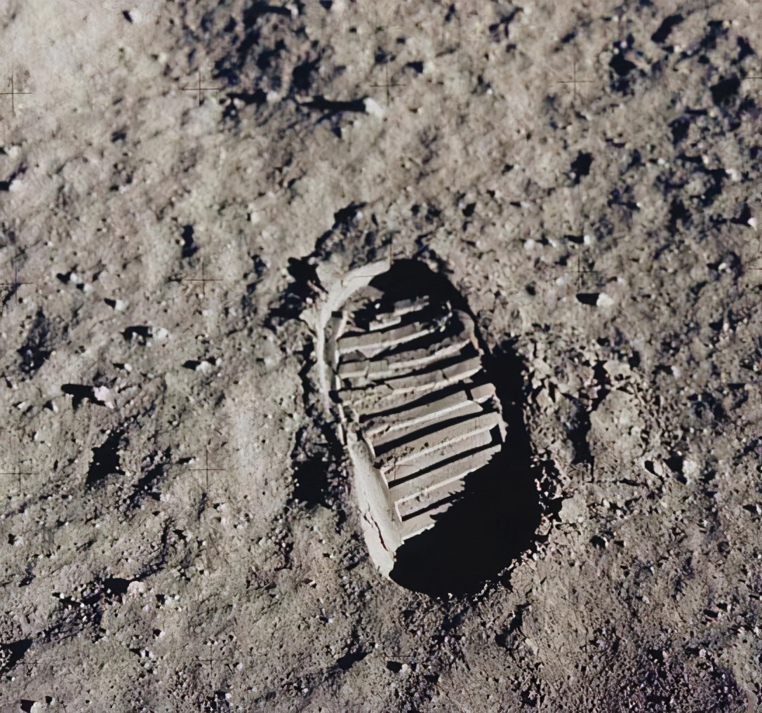 登月造假之谜,登月的真实性分析