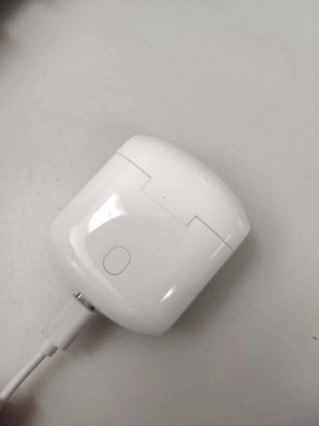 漫步者lollipods和airpods尺寸,苹果用airpods好还是用漫步者好