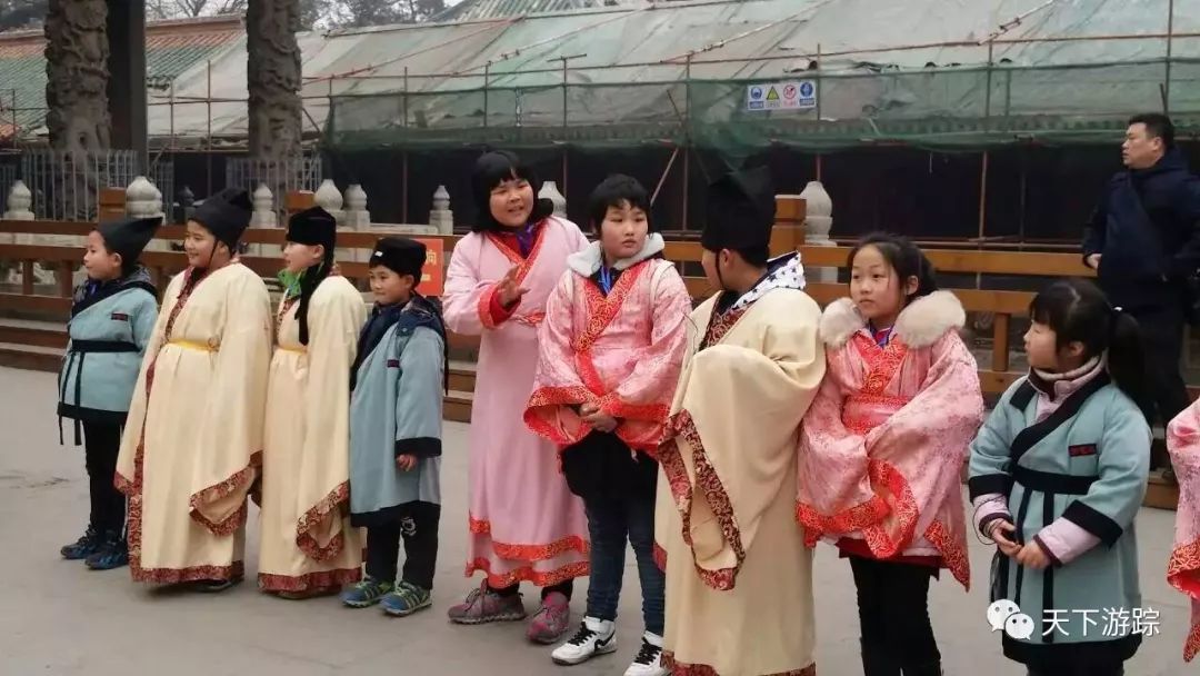 观赏曲阜的孔府孔庙孔林后的感受,曲阜的孔府和孔庙哪个更适合参观