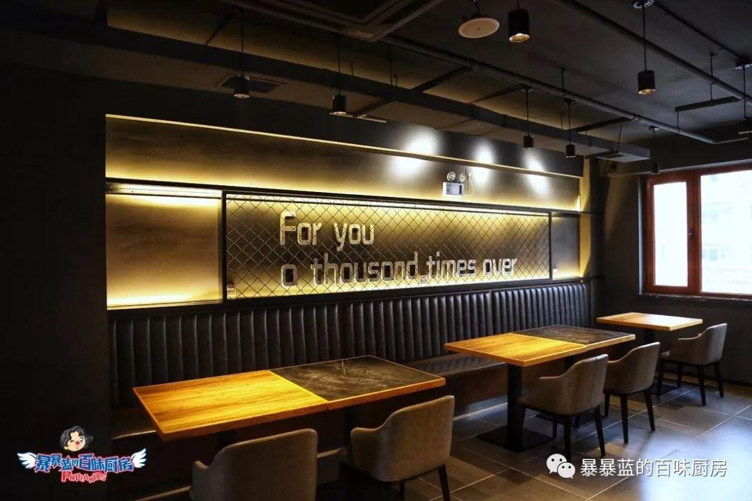 从烧烤地摊到清新小店，俩小伙用实际行动告诉你啥叫好吃的海鲜！