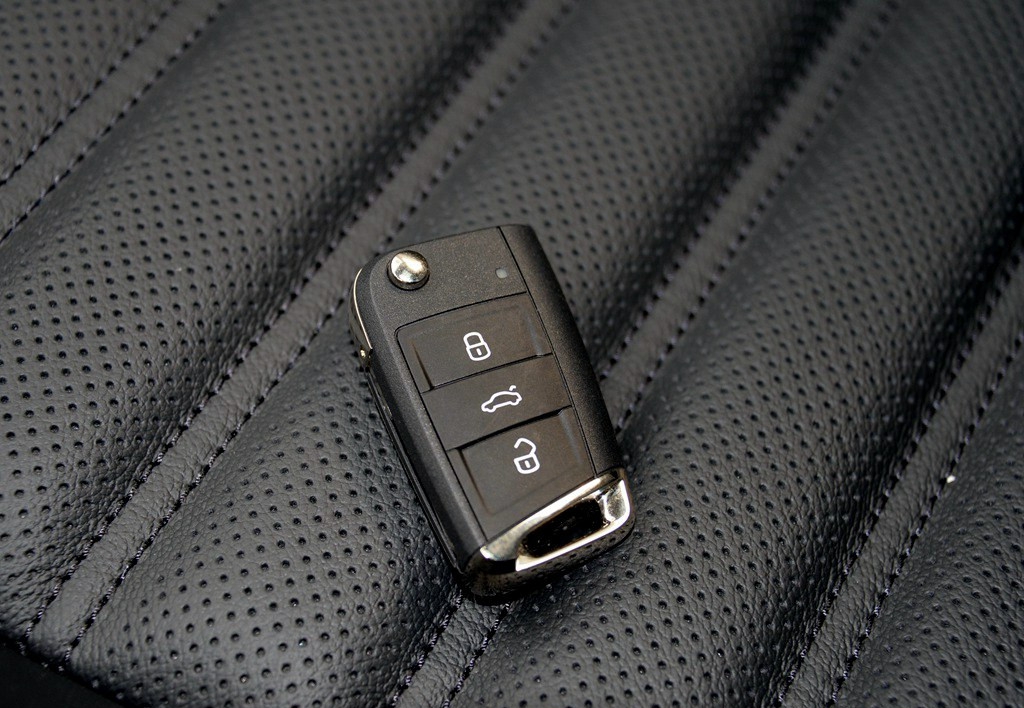 6万公里19款凌渡,落地十九万多的大众凌渡评测