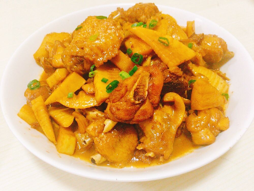 竹笋怎么做好吃又简单家常做法,番茄豆腐竹笋焖鱼的做法大全家常