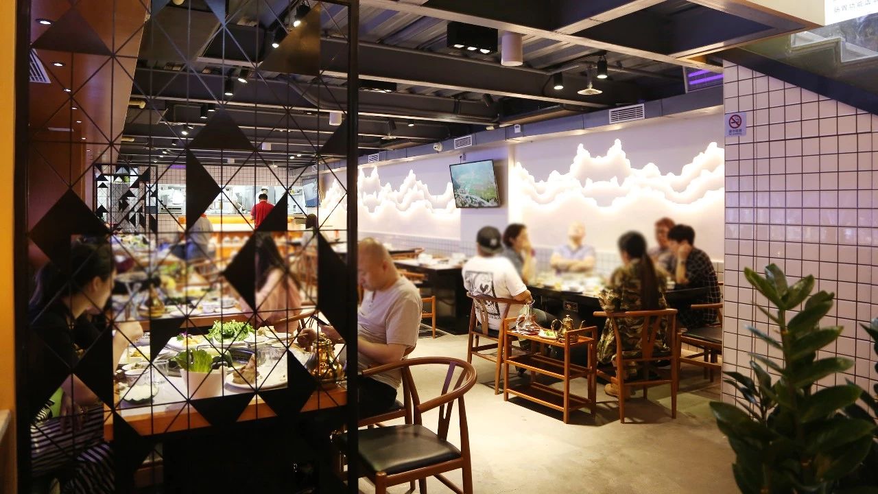 “凉飕飕”火锅来到深圳，清甜消暑！还有龟苓膏送~