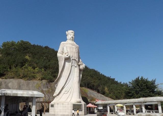 厦门旅游必去十大景点推荐自由行,去厦门旅游必去的十个景点自由行
