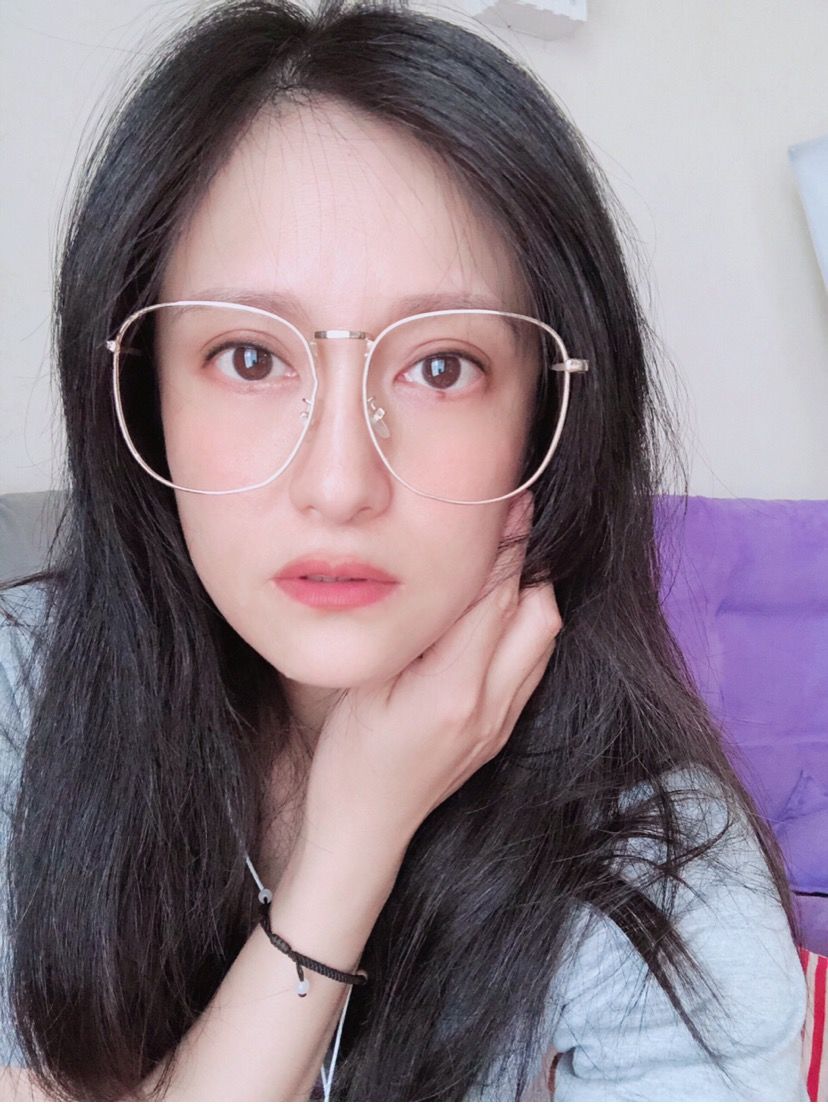 40岁妈妈显年轻,42岁妈妈颜值高显年轻