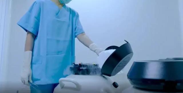 从未婚冻卵案到*会两**，女人为什么想冻卵啊？冻卵究竟是怎么回事？