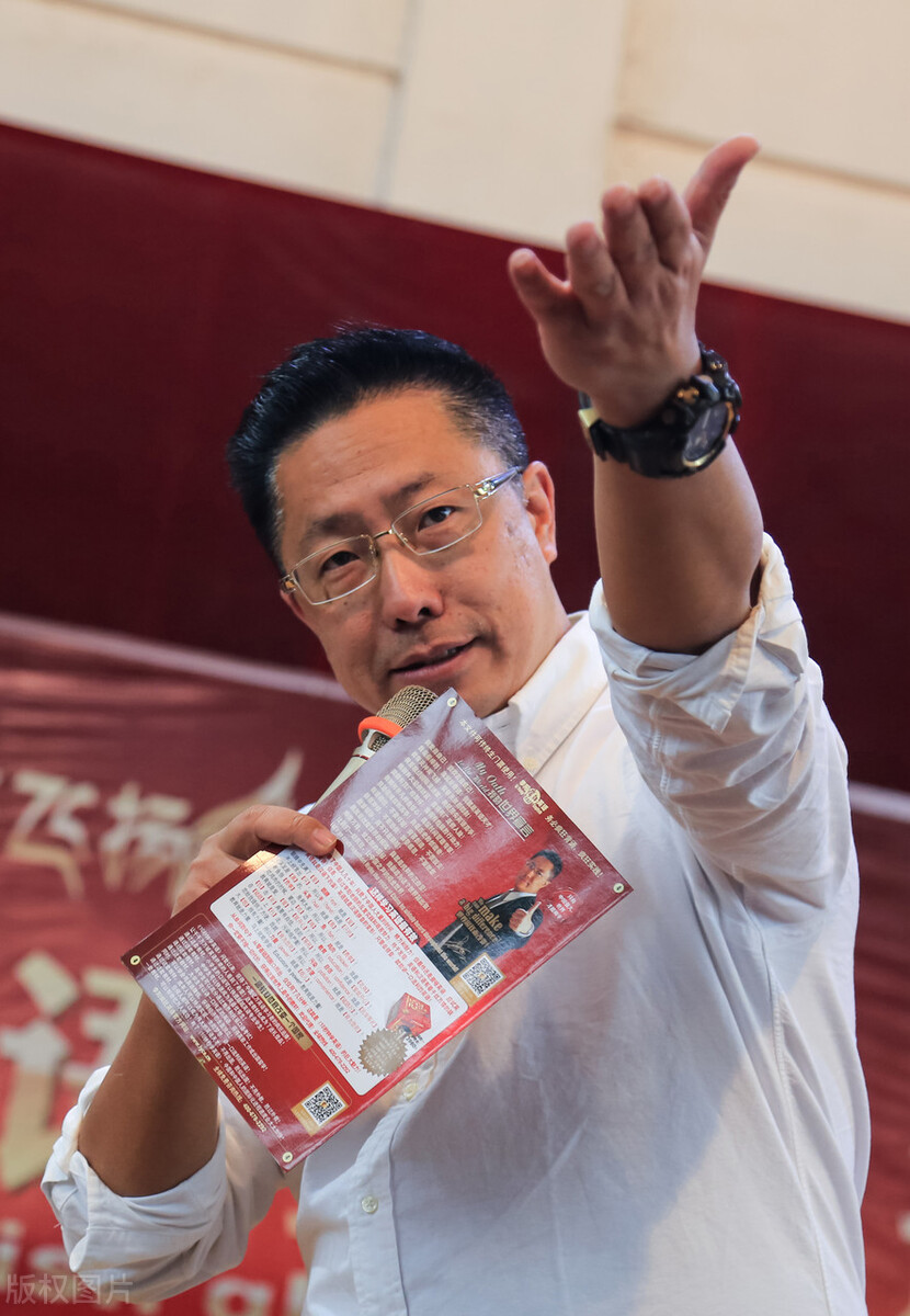 疯狂英语李阳家暴事件启示,李阳“家暴门”后发声