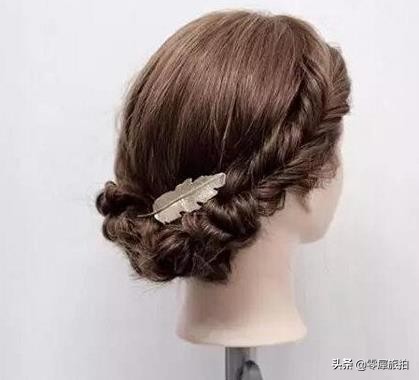 2020最洋气新娘盘发图片,一款凸显出新娘时尚个性的盘发