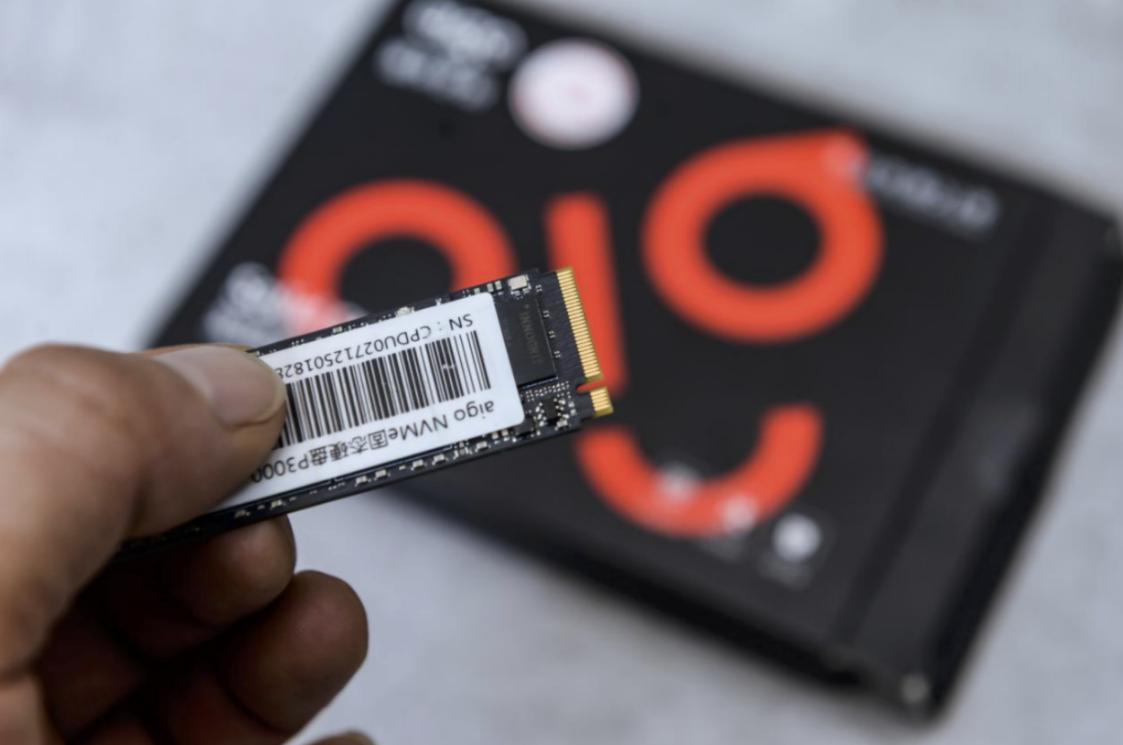 华硕主板m.2固态硬盘安装详细教程,笔记本m.2固态硬盘安装详细教程