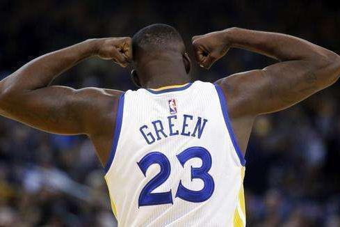 进球庆祝动作库里,进球庆祝动作库里上膛