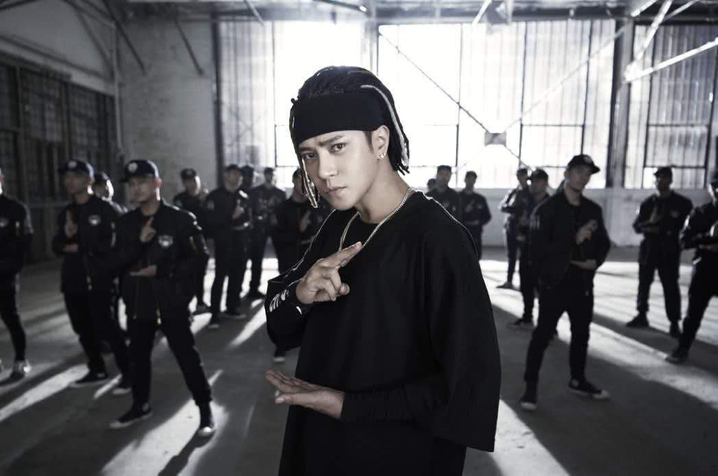 “丑黑胖”到偶像天王，被拥戴到遭唾弃：罗志祥真的凉凉了吗？