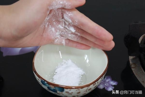 油烟机怎么清洗最干净方便,油烟机用什么东西清洗干净小妙招