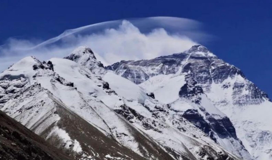 直升机可以直接飞上珠穆朗玛峰吗,直升飞机能不能飞上珠穆朗玛峰