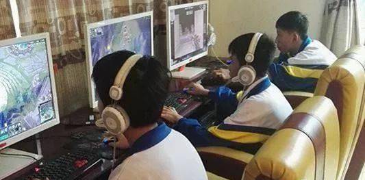 网瘾少年被强制送去戒网瘾游戏,戒网瘾游戏真实事件