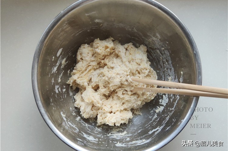 教你简单的凉皮做法不揉面不洗面,自制凉皮的做法不用酵母粉