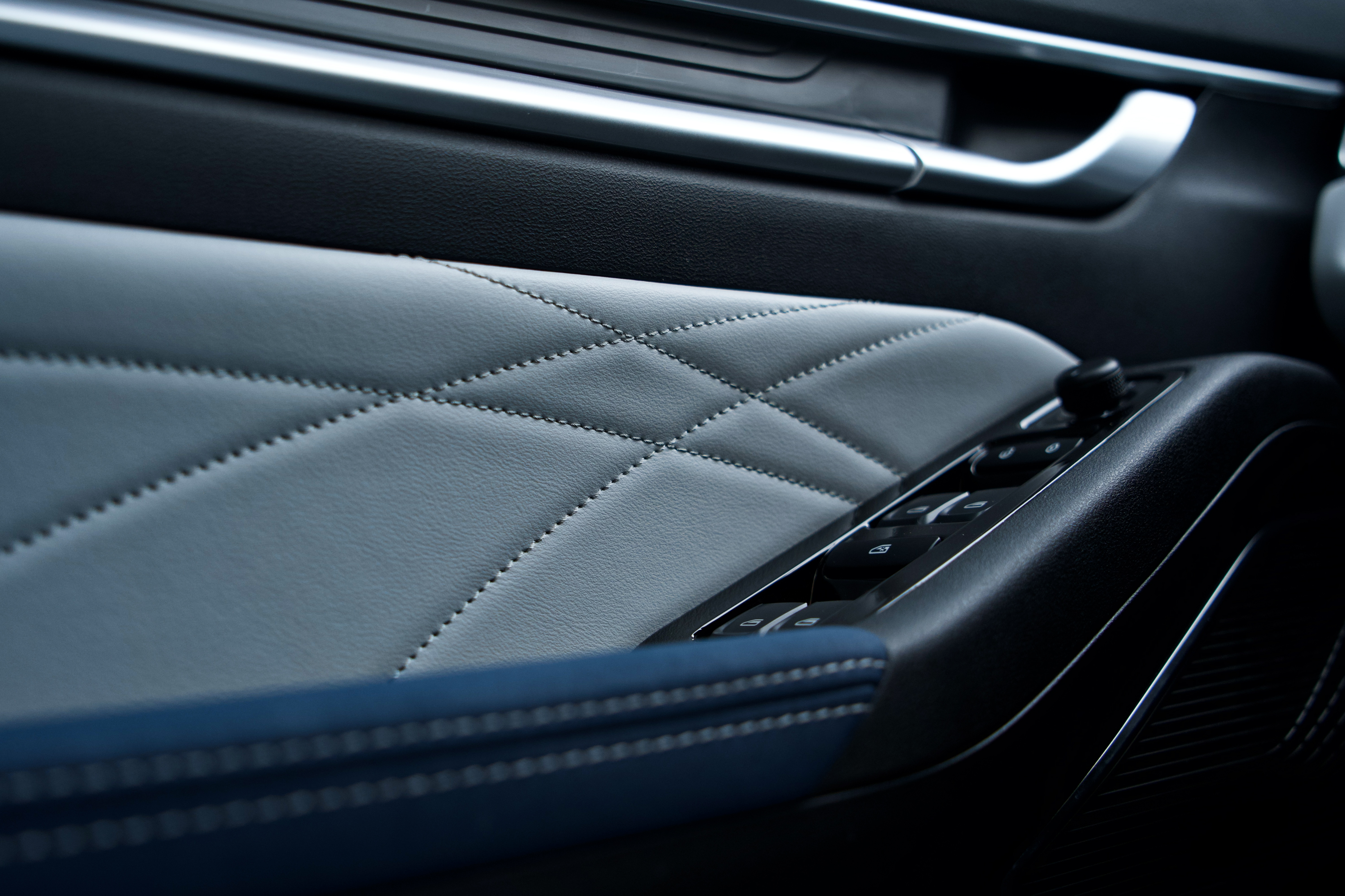 吉利帝豪第四代尊贵型路测,现象级和爆款区别