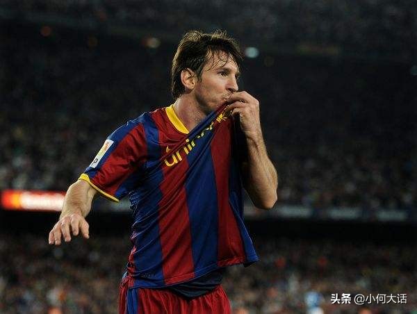 梅西从小矮子到巨人,梅西从小侏儒症