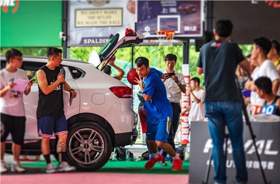 篮潮狂袭！哈弗F5虎扑路人王城市挑战赛鏖兵上海