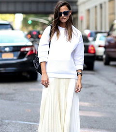 早春百褶裙穿得好，让你轻松应对所有场合