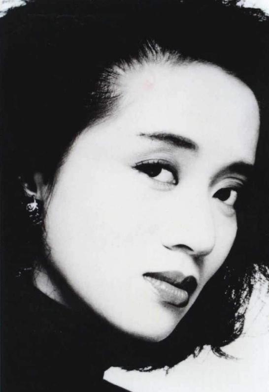 入佛门的李娜现在怎样了,出家的李娜现在如何了