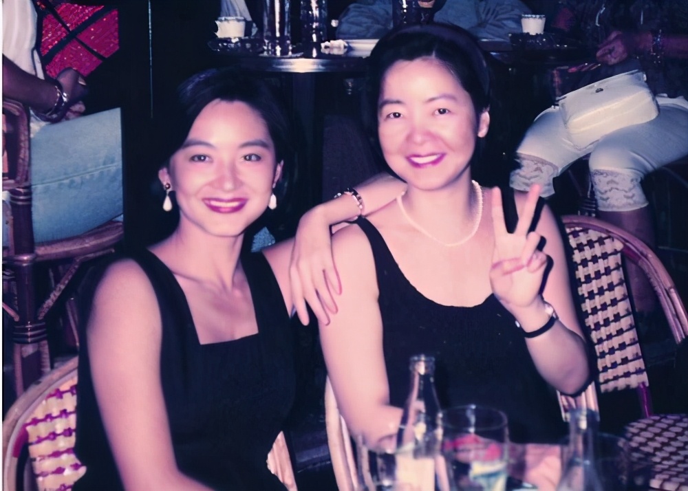 邓丽君回忆林青霞,邓丽君跟林青霞的友情