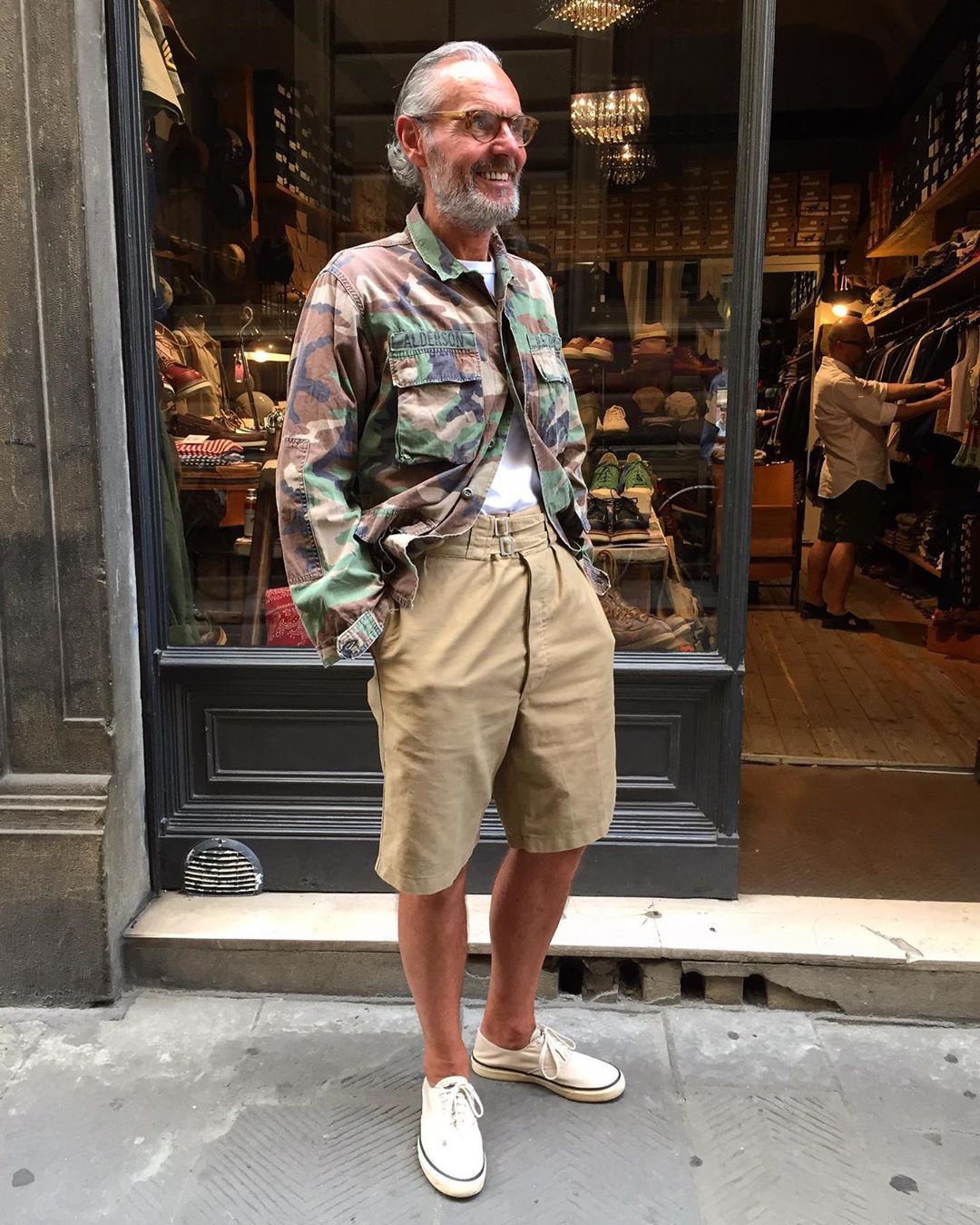 廓尔喀军裤配大黄靴,廓尔格西裤怎么搭配上衣