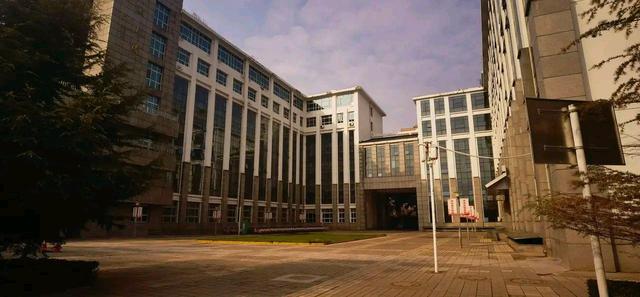 临汾，现在的山西师范大学，说说相关的两个问题