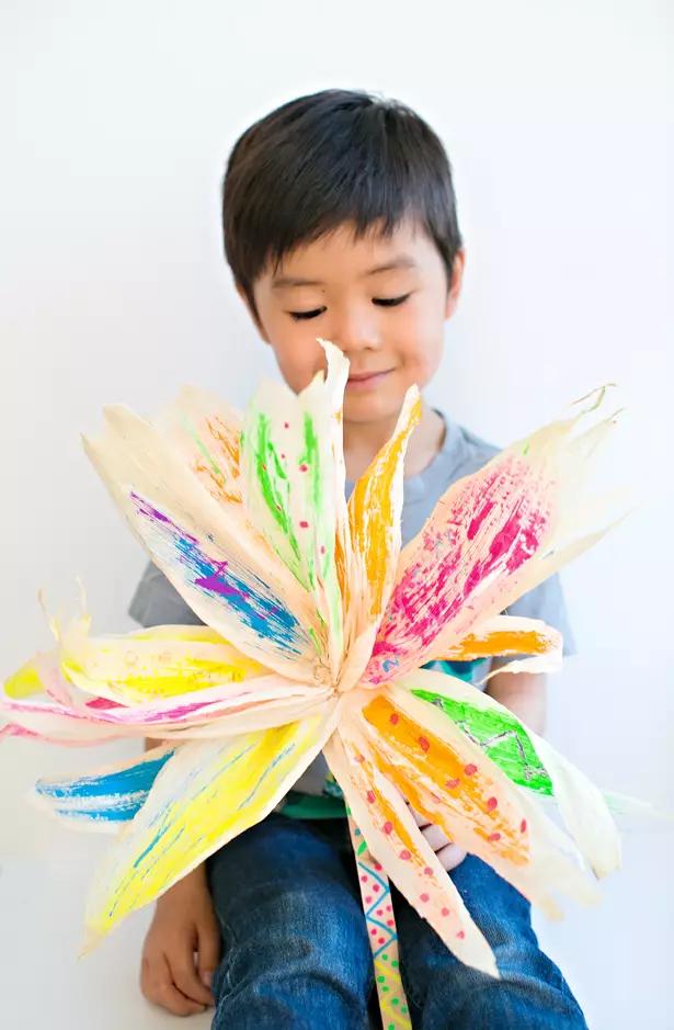 用玉米皮做的手工作品,手工玉米皮编席子教程