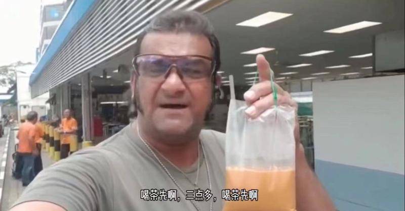 在奶茶店上赔惨了的年轻人，就能靠柠檬茶翻身？