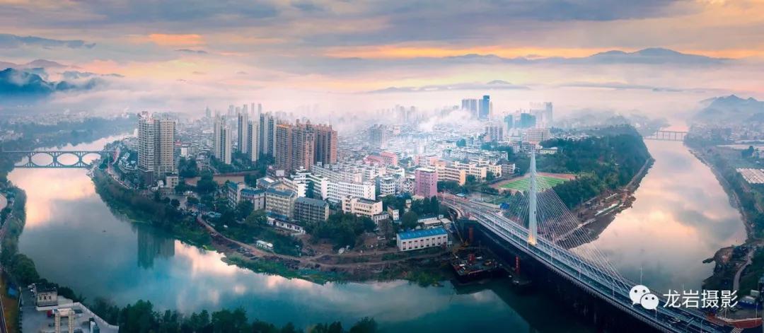 @龙岩人，让我们跟随无人机，一起飞跃闽西