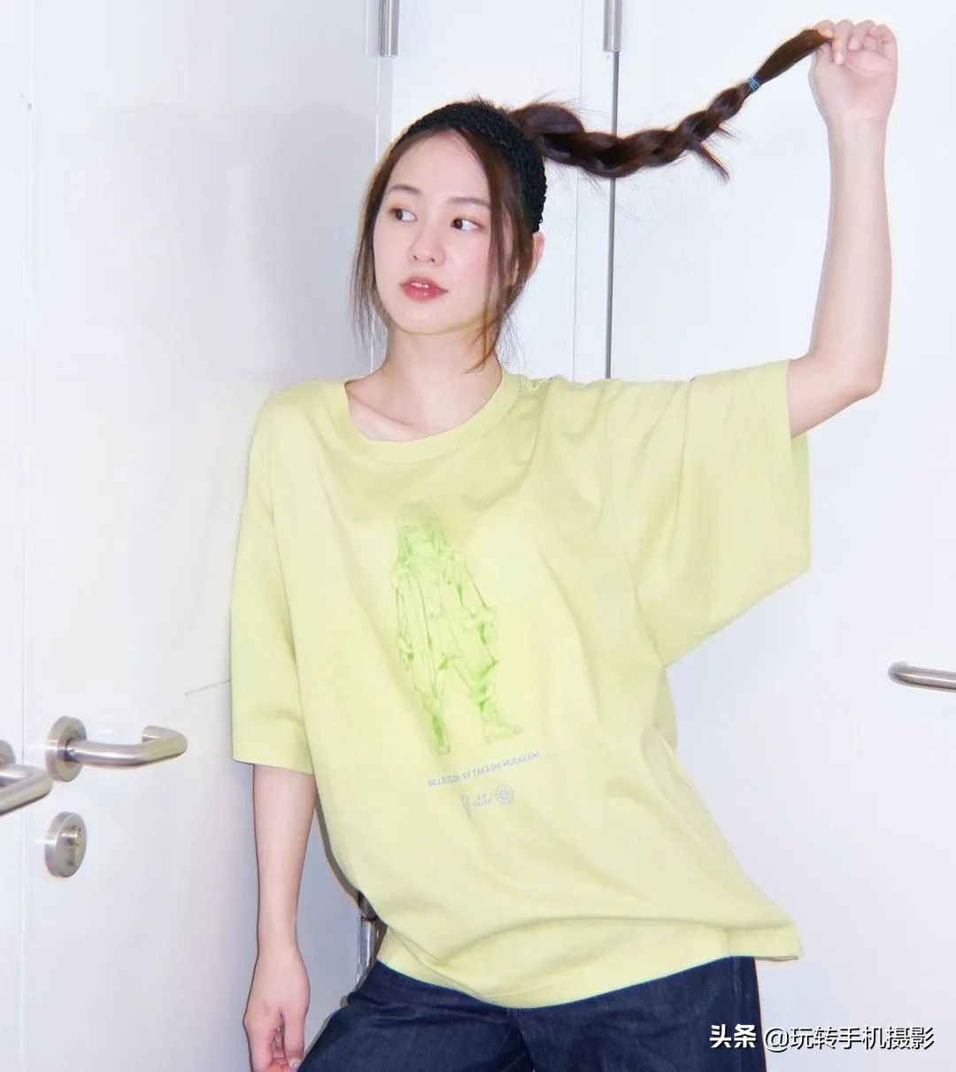 单手捂脸拍照姿势女生,女生自拍姿势单手