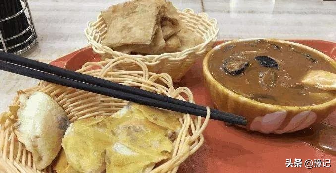 沙河孕育出胡辣汤江湖的双子星，逍遥镇和北舞渡谁更对河南人的胃