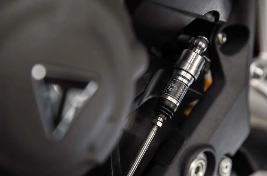 凯旋1200rs猪头版改双座,凯旋1200cc复古上市