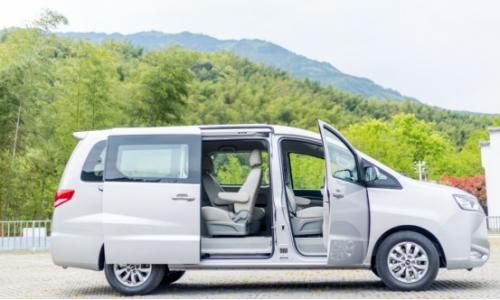 瑞风m4柴油版七座最新款,柴油版瑞风m4与大通g10哪个更省油