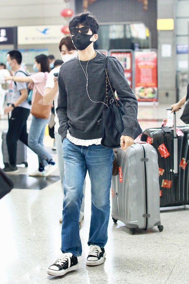 井柏然日常穿衣搭配,井柏然穿搭是什么风格的衣服