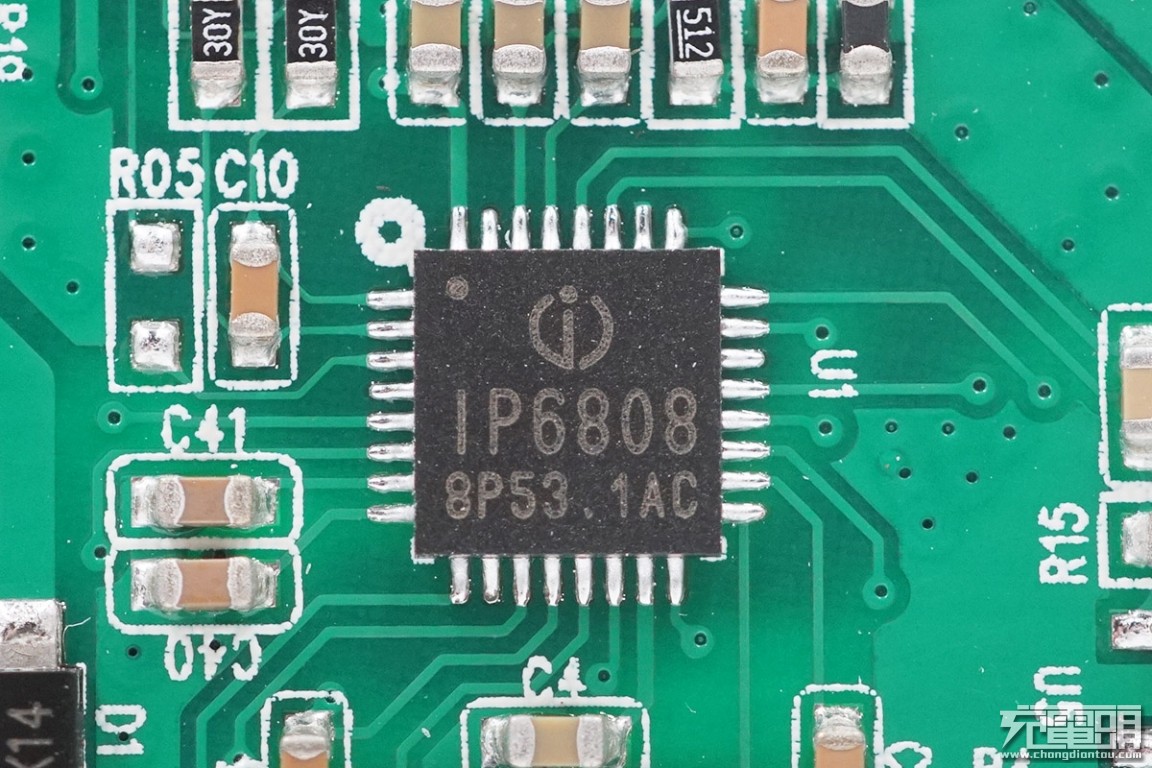 华为磁吸车载无线充电支架,华为车载超级快充支架测评