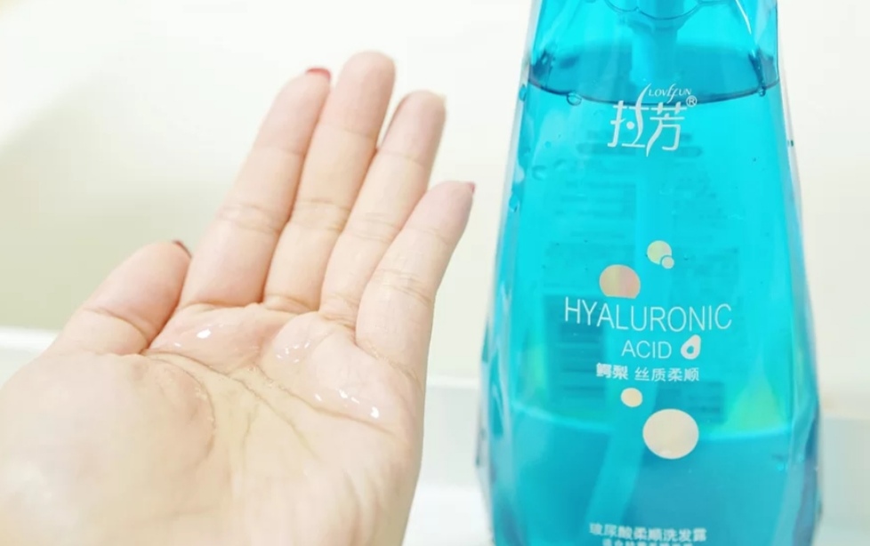 平价柔顺不毛躁不油腻洗发水,粗硬直发质适用洗发水