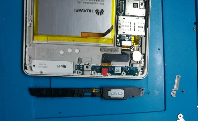 华为m3拆机换电池视频教程,华为m3拆机视频教程