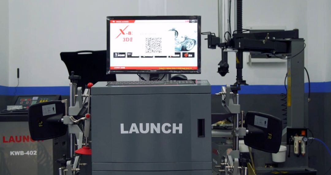 汽车四轮定位仪的配件有哪些,科恩达四轮定位仪是不是杂牌