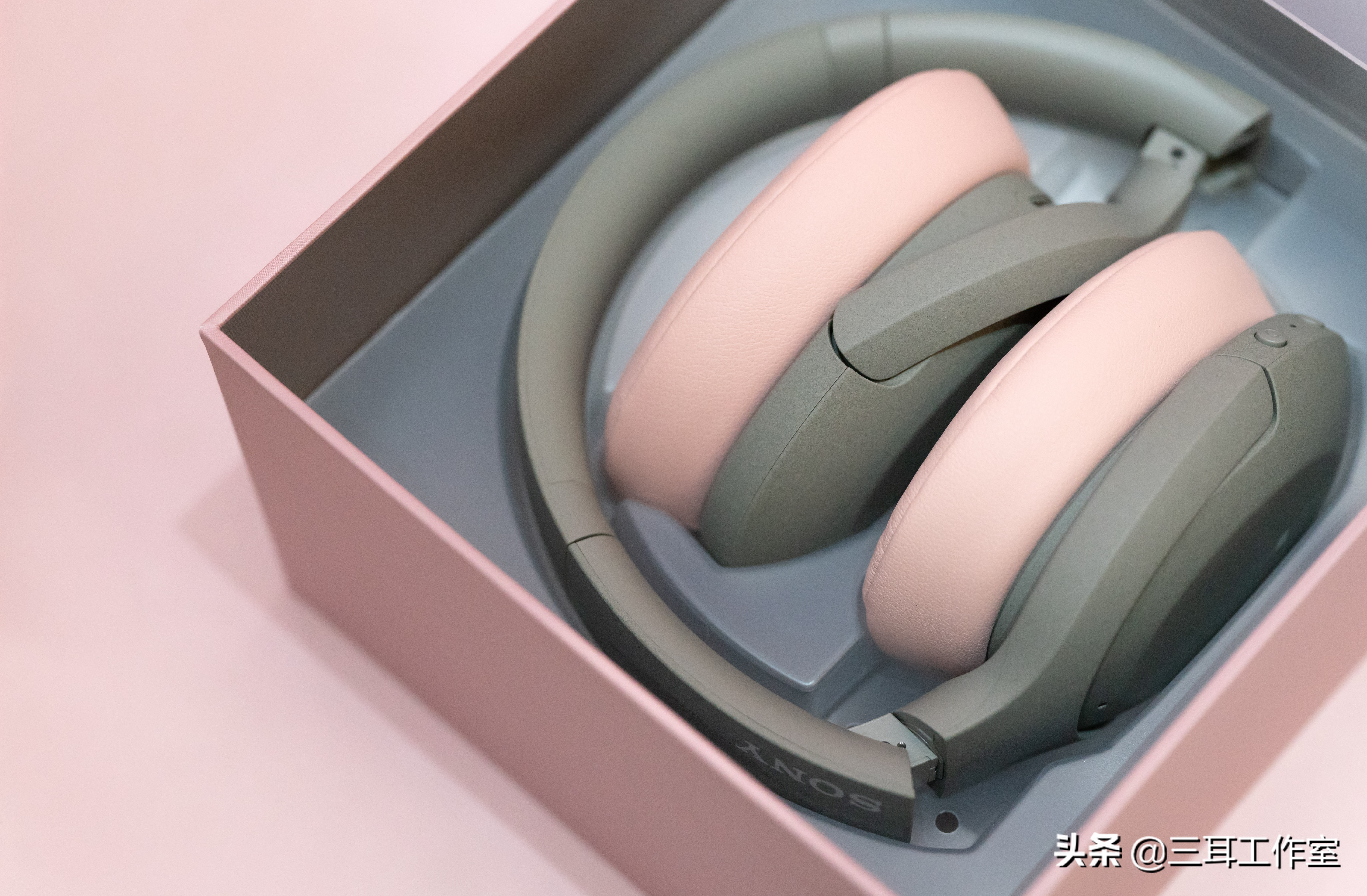 绱㈠凹H9闄嶅櫔鑰虫満璇勬祴,绱㈠凹h910n鏄富鍔ㄩ檷鍣悧